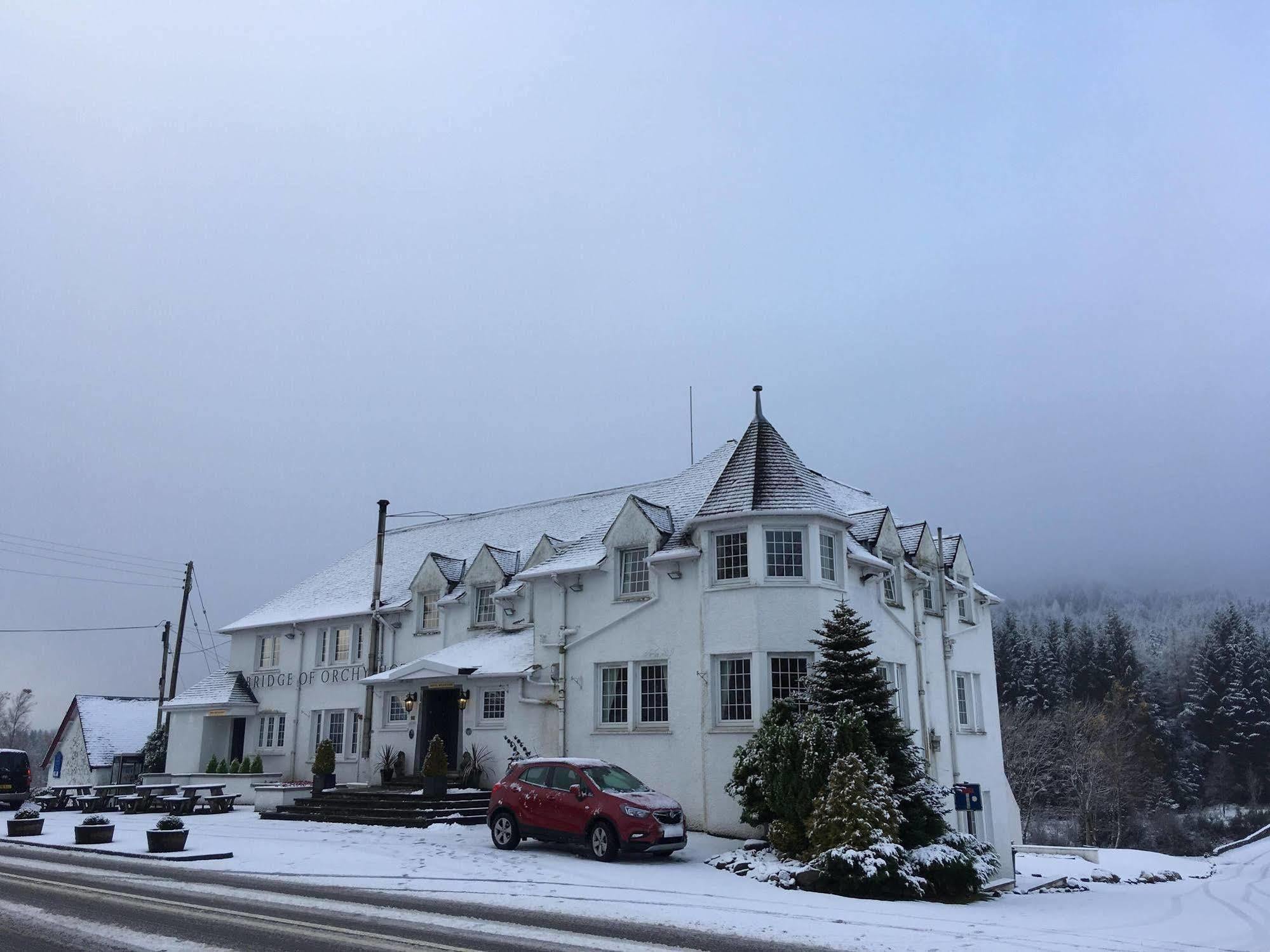 Bridge Of Orchy Hotel Εξωτερικό φωτογραφία